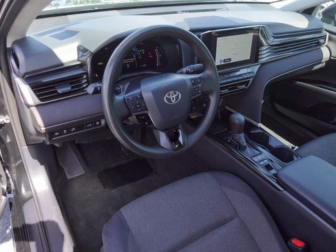 Certified 2025 Toyota Camry LE image 10