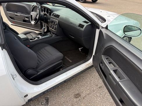 Used 2014 Dodge Challenger R/T image 20