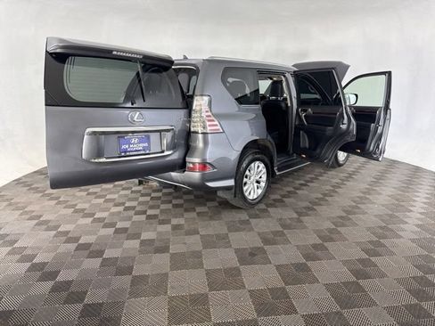 Used 2015 Lexus GX 460 w/ Premium Package AWD/4WD image 14