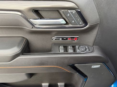 Used 2022 GMC Sierra 1500 AT4 image 11