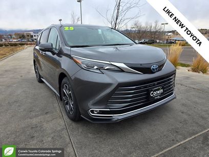 Used 2025 Toyota Sienna Platinum
