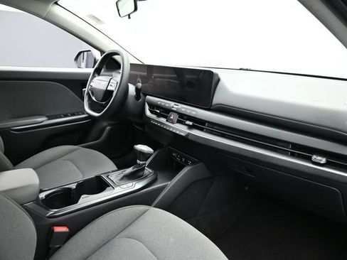 Used 2025 Kia K4 FWD image 30