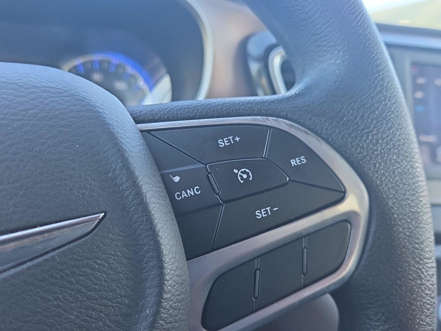Used 2021 Chrysler Voyager L FWD image 26