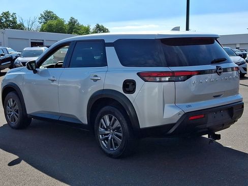 Certified 2022 Nissan Pathfinder S AWD/4WD image 4
