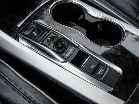 Used 2019 Acura TLX w/ Technology Package FWD image 33