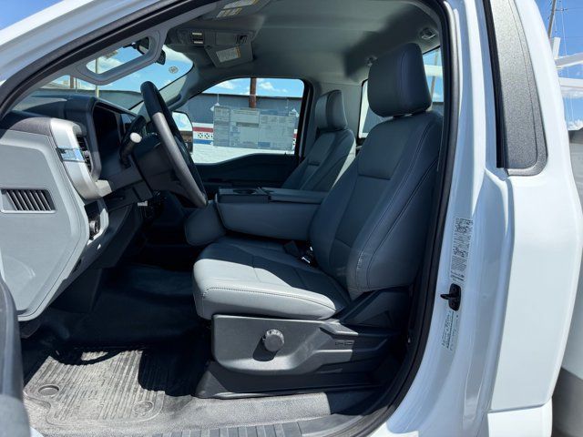New 2026 Ford F250 XL w/ XL Chrome Package RWD image 21