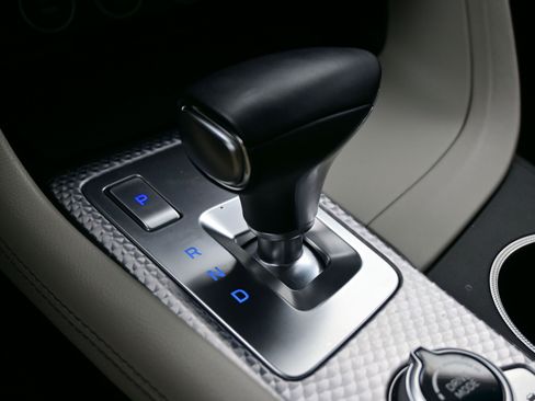 Certified 2023 Genesis G70 2.0T w/ Sport Prestige Package image 29