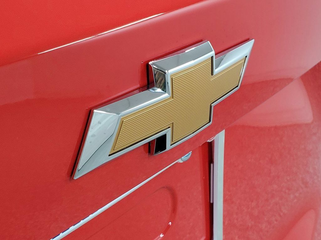 Used 2025 Chevrolet Blazer LT FWD image 26