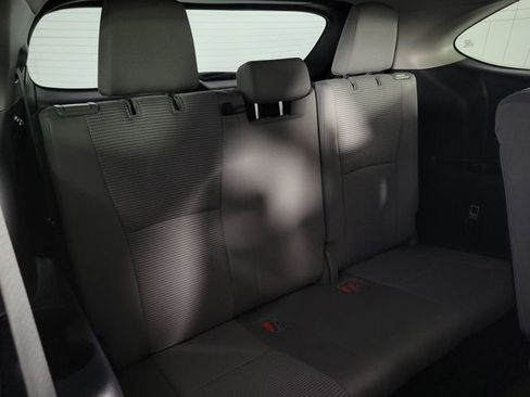 Used 2022 Toyota Highlander L image 16