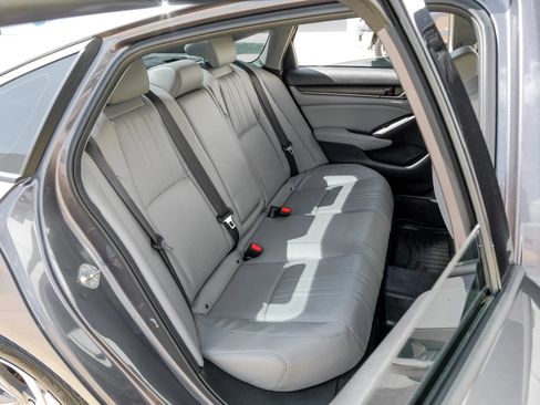 Used 2018 Honda Accord EX-L image 39