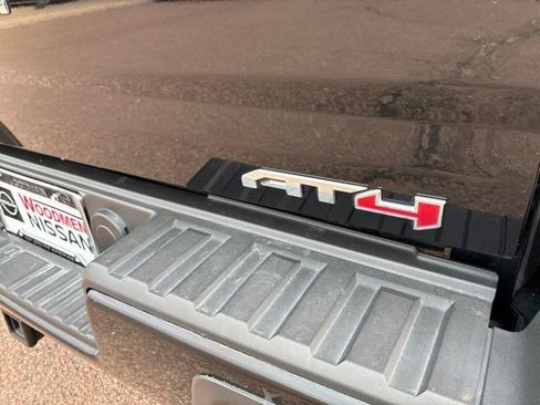 Used 2022 GMC Canyon AT4 w/ Trailering Package AWD/4WD image 15