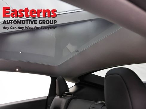 Used 2020 Tesla Model Y Long Range image 30