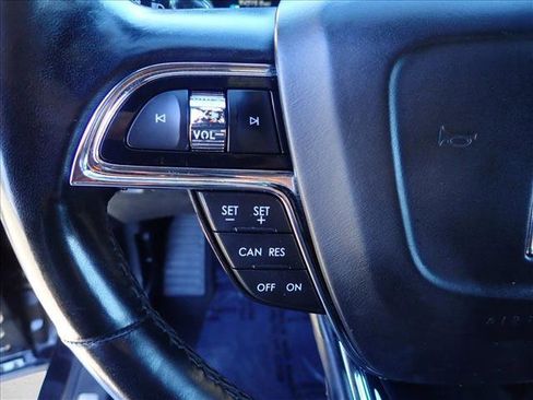 Used 2023 Lincoln Nautilus Reserve w/ Cargo Utility Package image 17