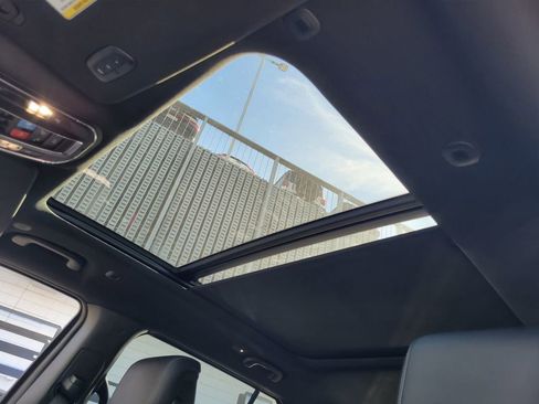 New 2026 Jeep Grand Wagoneer Limited w/ Premium Group II image 17