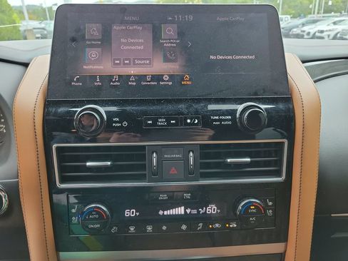 Used 2024 INFINITI QX80 Sensory w/ Cargo Package AWD/4WD image 17