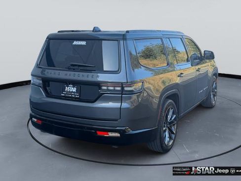 Used 2025 Jeep Grand Wagoneer Series III w/ Rear Seat Video Group 1 AWD/4WD image 5