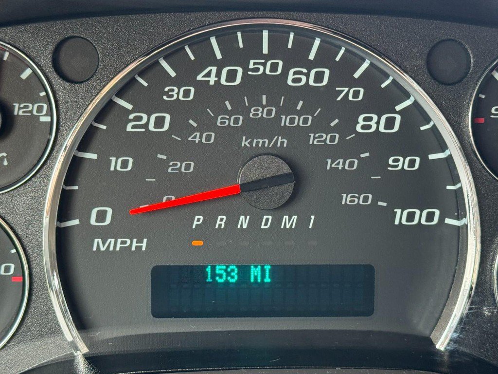 Used 2025 GMC Savana 2500 w/ Driver Convenience Package RWD image 21