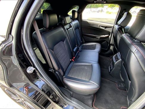 Used 2023 Ford Edge ST-Line AWD/4WD image 26