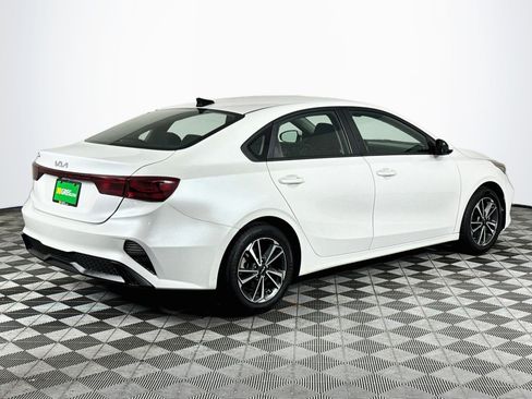 Used 2023 Kia Forte LXS FWD image 8