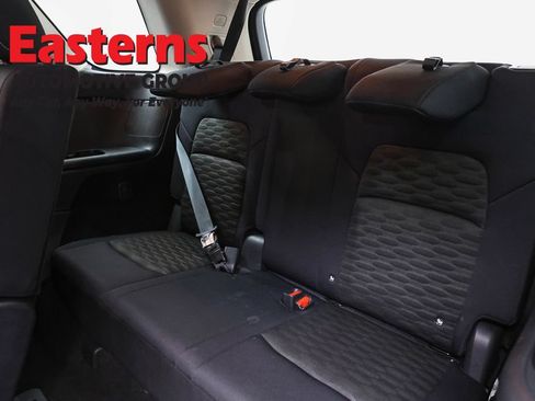 Used 2023 Nissan Pathfinder SV AWD/4WD image 28