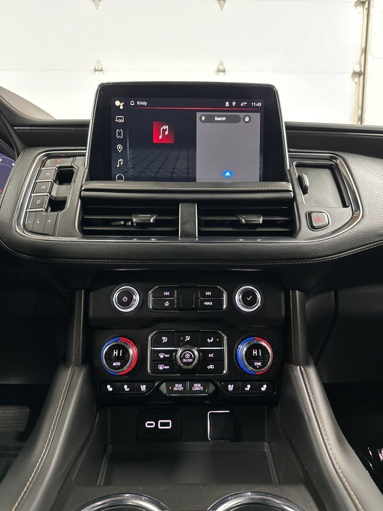 Used 2024 GMC Yukon AT4 w/ Technology Package AWD/4WD image 24