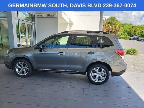 Used 2018 Subaru Forester 2.5i Touring AWD/4WD image 3