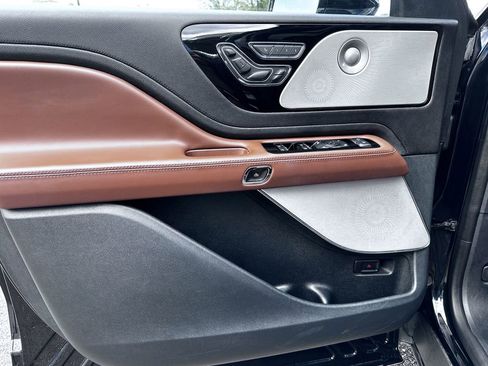 Used 2021 Lincoln Aviator Reserve w/ Equipment Group 202A image 29