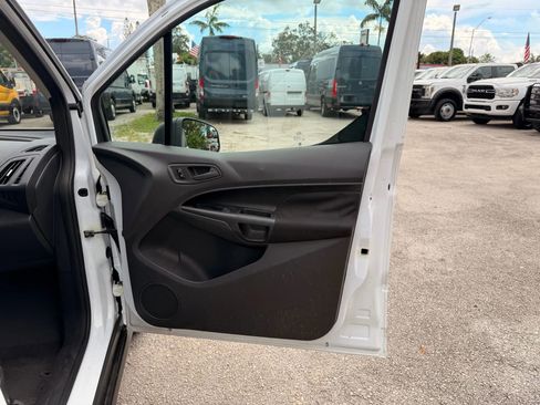 Used 2016 Ford Transit Connect XL image 15