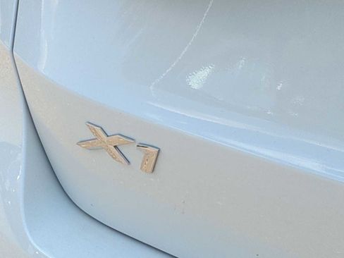 Used 2025 BMW X1 xDrive28i w/ Technology Package image 12