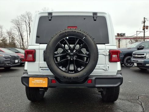 Certified 2025 Jeep Wrangler Unlimited Sahara image 20