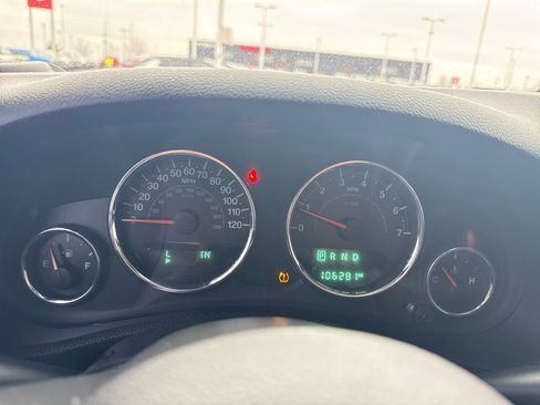 Used 2015 Jeep Wrangler Unlimited Sport image 17