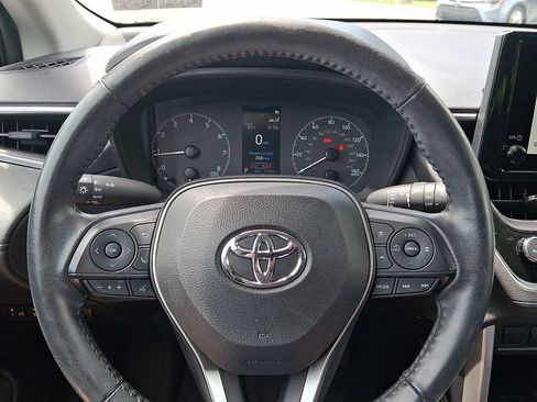 Certified 2023 Toyota Corolla Cross LE AWD/4WD image 17