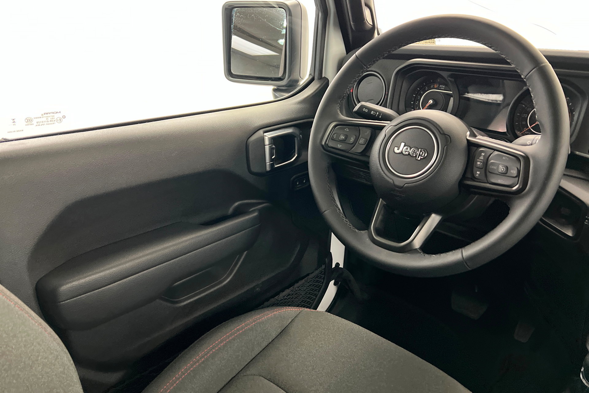 Used 2026 Jeep Gladiator Rubicon AWD/4WD image 12
