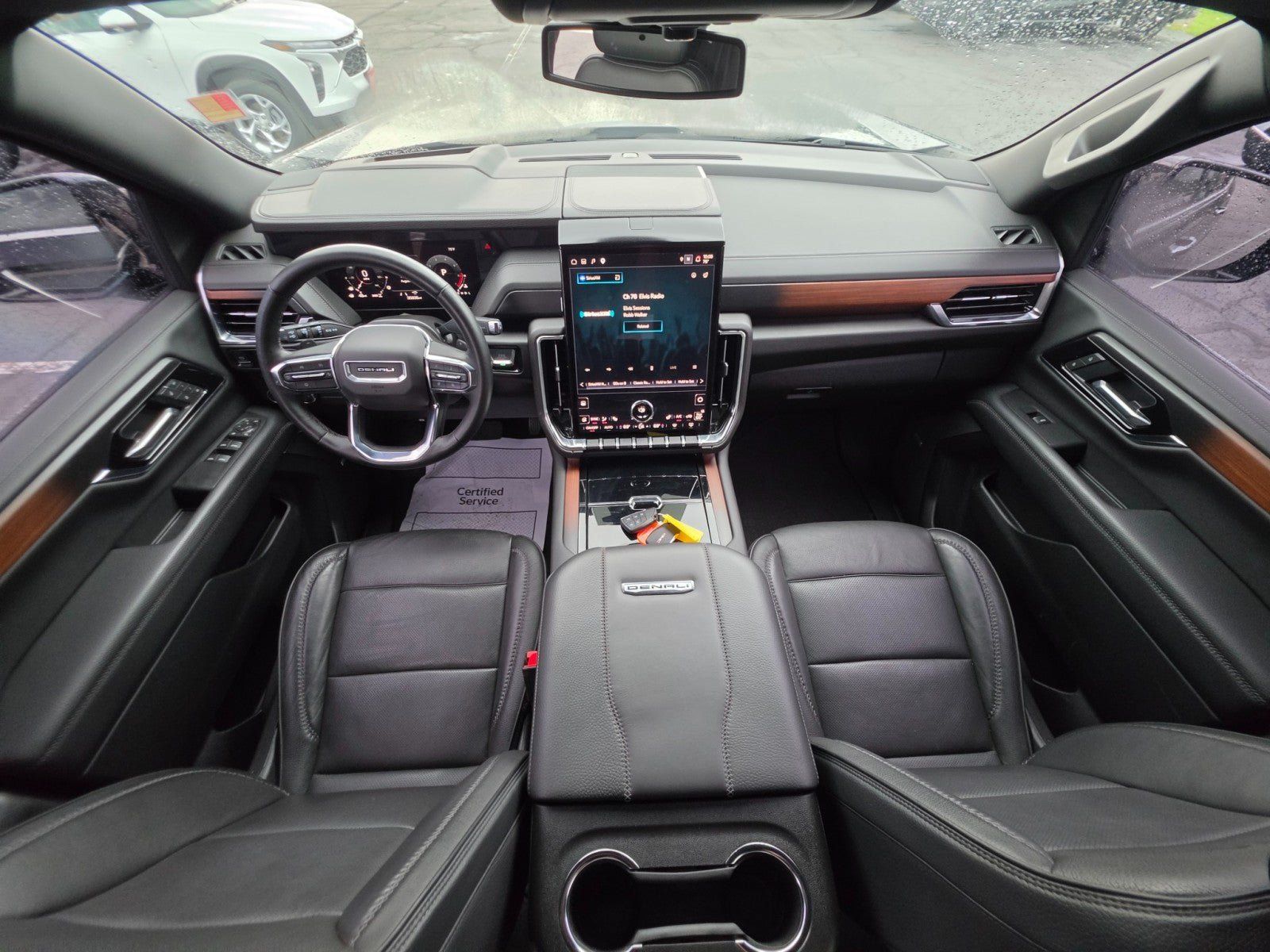 Used 2025 GMC Yukon Denali AWD/4WD image 30