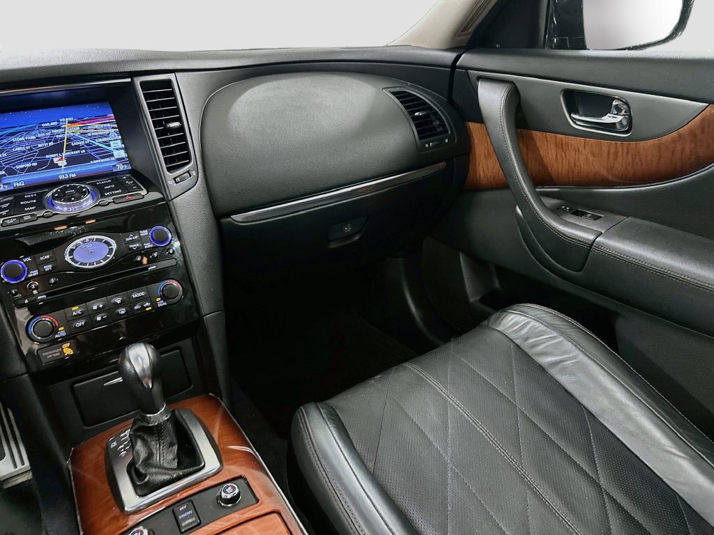 Used 2016 INFINITI QX70 2WD w/ Premium Package image 24