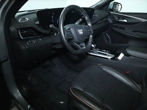 Used 2024 Buick Envista Sport Touring FWD image 17