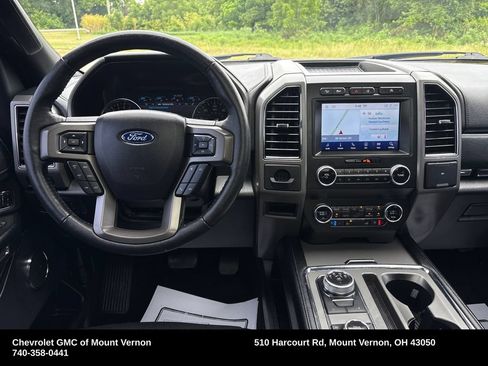 Used 2020 Ford Expedition XLT w/ Equipment Group 202A AWD/4WD image 17