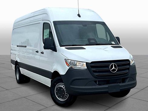 New 2025 Mercedes-Benz Sprinter 3500 image 2