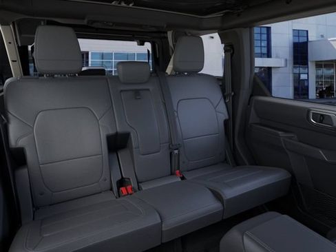 New 2026 Ford Bronco Outer Banks AWD/4WD image 11