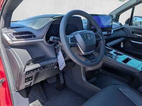 New 2026 Toyota Sienna Platinum AWD/4WD image 3