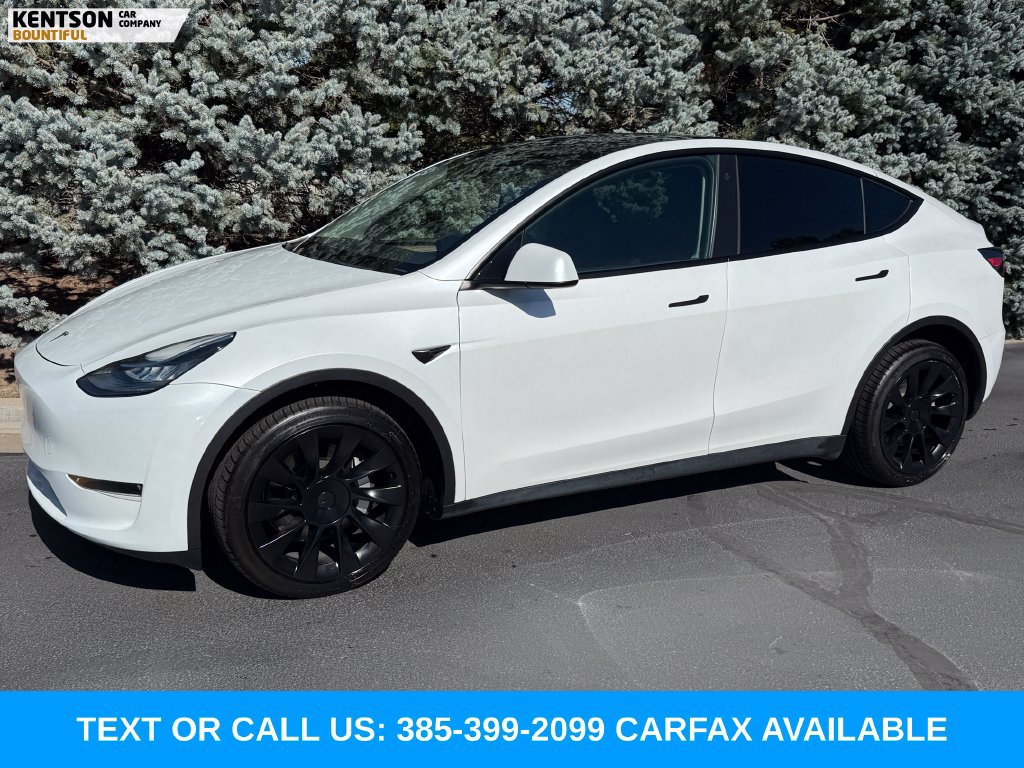 Used 2023 Tesla Model Y Long Range AWD/4WD image 1