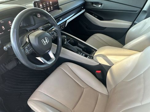Used 2024 Honda Accord Touring image 10