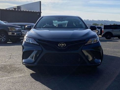 Used 2019 Toyota Camry SE image 9