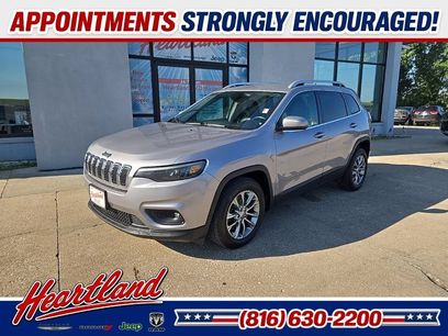 Used 2019 Jeep Cherokee Latitude Plus w/ Comfort/Convenience Group
