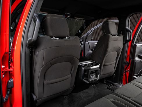 Used 2025 RAM 1500 Big Horn image 34