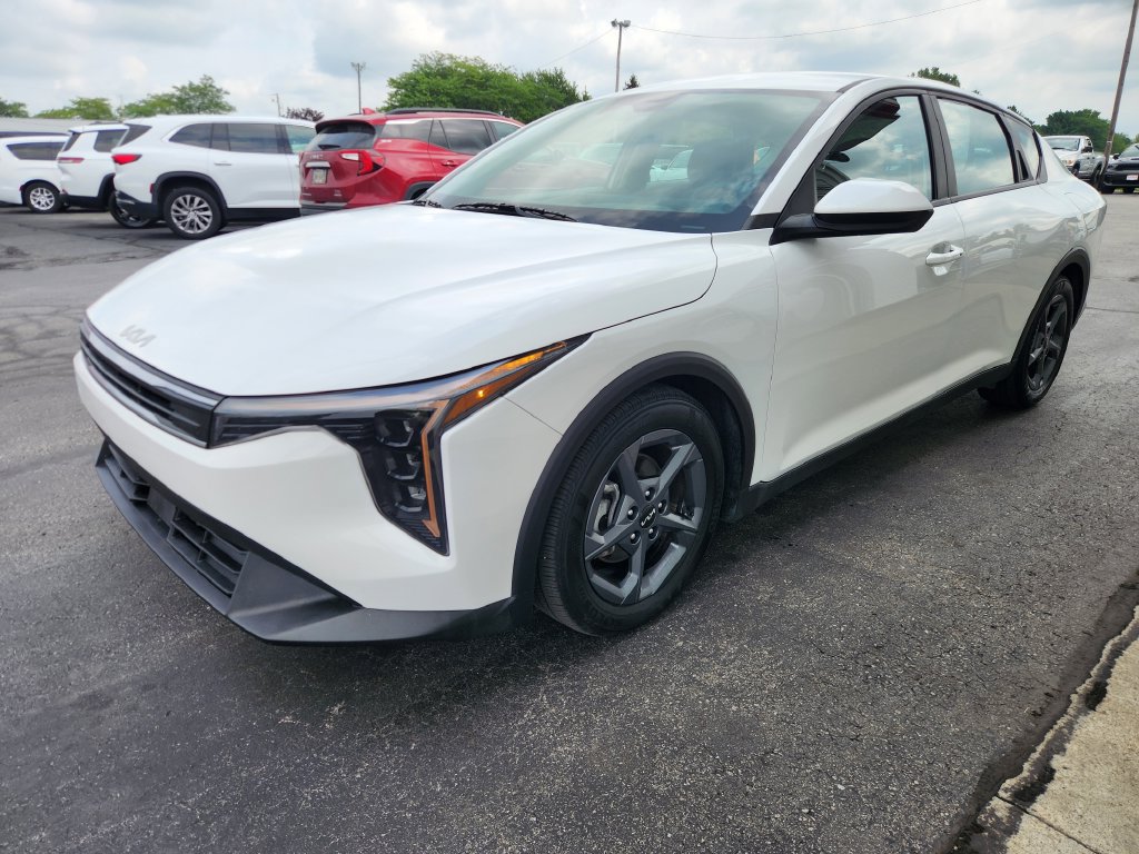 Used 2025 Kia K4 FWD image 8