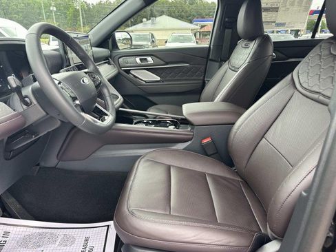 New 2026 Ford Explorer Platinum w/ LUX Leather Package AWD/4WD image 9