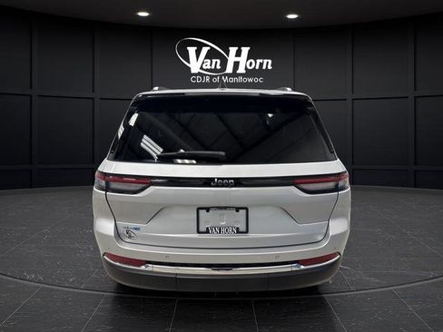 Used 2022 Jeep Grand Cherokee Limited 4xe image 5