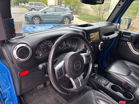Used 2016 Jeep Wrangler Unlimited Rubicon AWD/4WD image 27