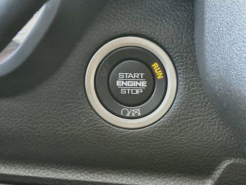 Used 2022 RAM 2500 Tradesman w/ Chrome Appearance Group AWD/4WD image 26